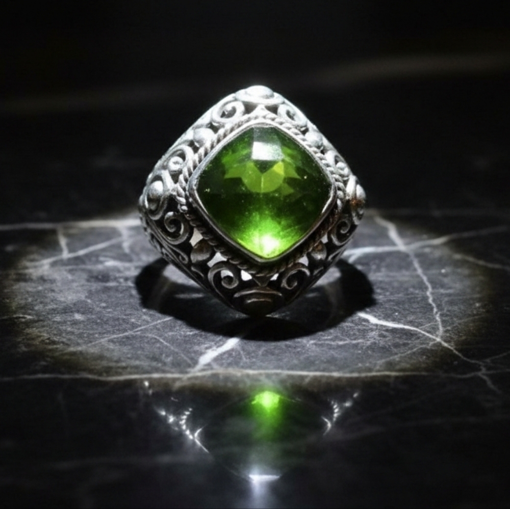 Peridot Solitaire Sterling Silver Filigree Ring